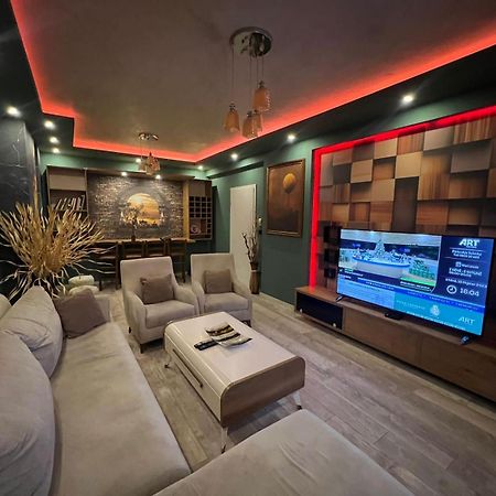 Luxurious Apartment With City View Приштина Екстер'єр фото