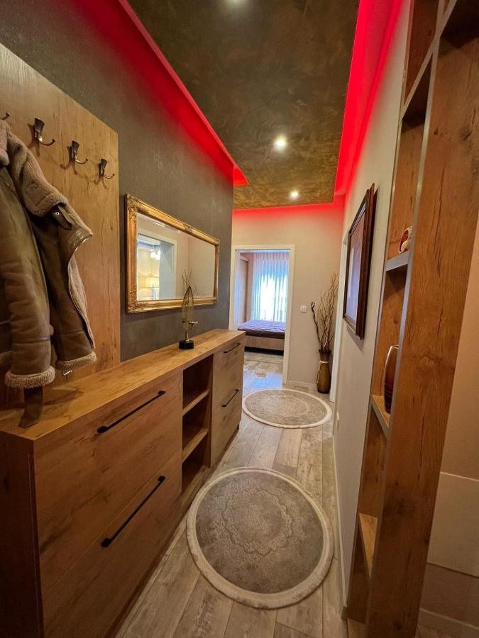 Luxurious Apartment With City View Приштина Екстер'єр фото