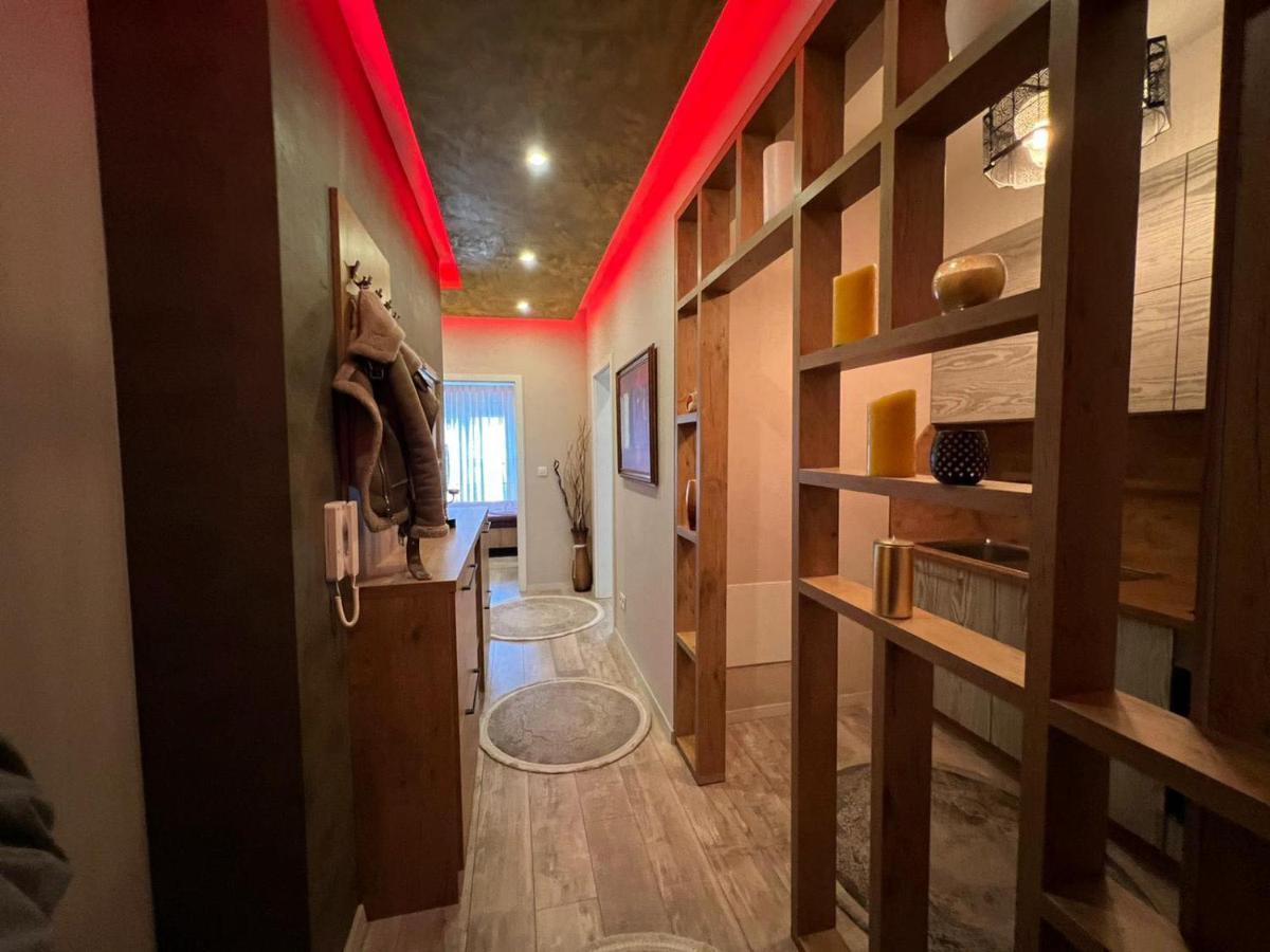 Luxurious Apartment With City View Приштина Екстер'єр фото